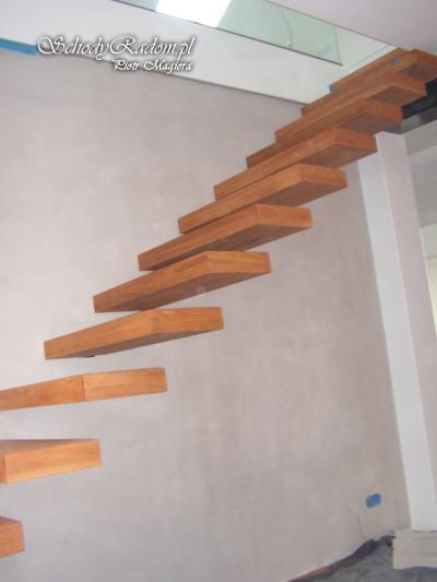 Schody samonośne proste, B04, 8.JPG