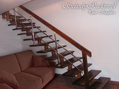 Schody samonośne zabiegowe na konstrukcji stalowej, galeria E02