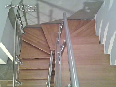 Schody samonośne zabiegowe na konstrukcji stalowej, E04, 4.JPG